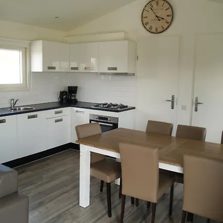 Well Furnished Near Brunssummerheide *