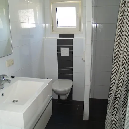 Chalet Well Furnished Near Brunssummerheide *